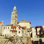 Zana Luxury Center * Split