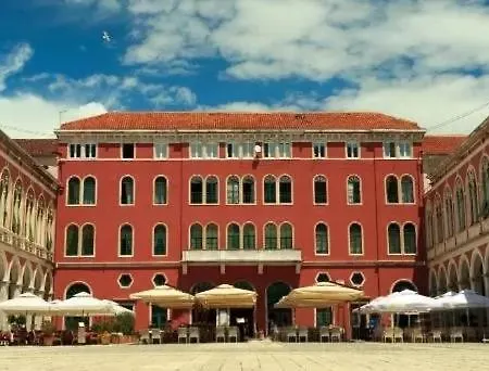 Zana Luxury Center Split