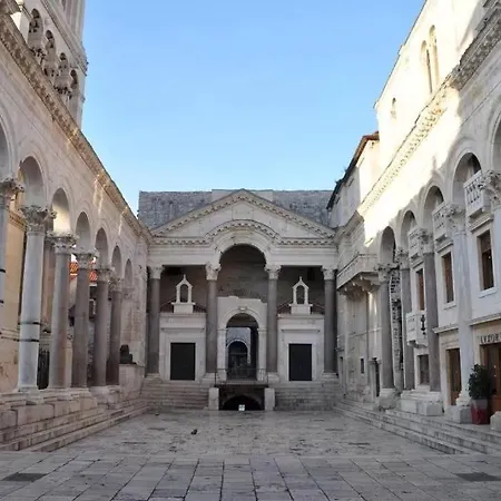 Daire Zana Luxury Center