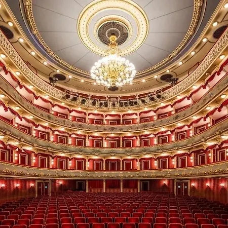 Апартаменты Zana Luxury Center